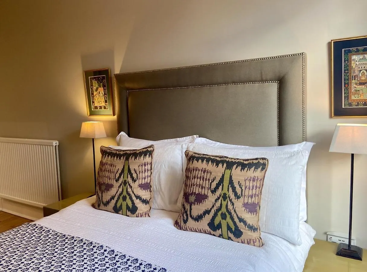 Antler Guest House Edinburgh