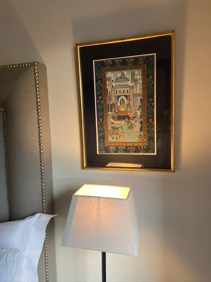 Antler Guest House Edinburgh