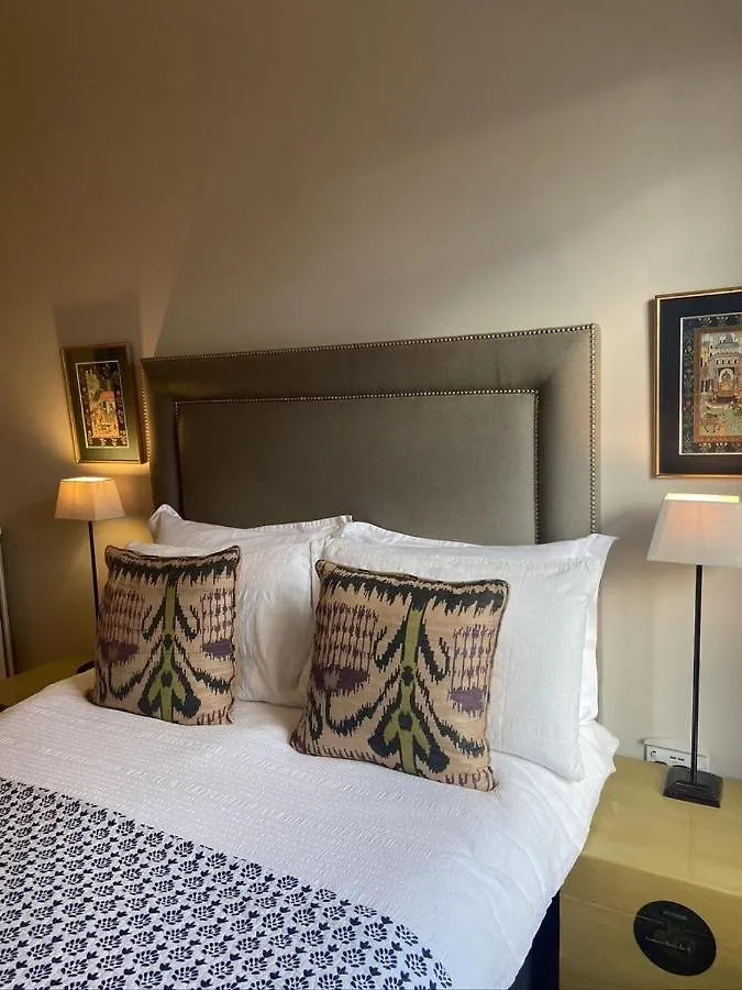 Antler Guest House Edinburgh