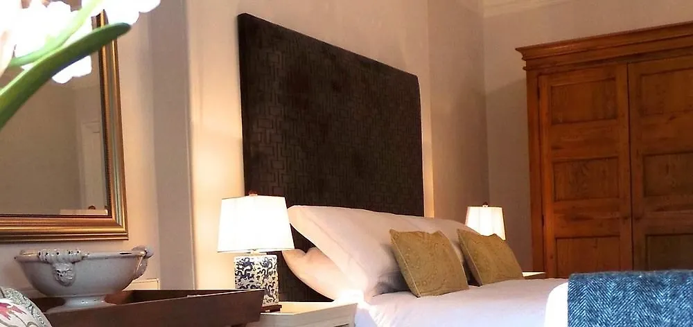 Antler Guest House Edinburgh