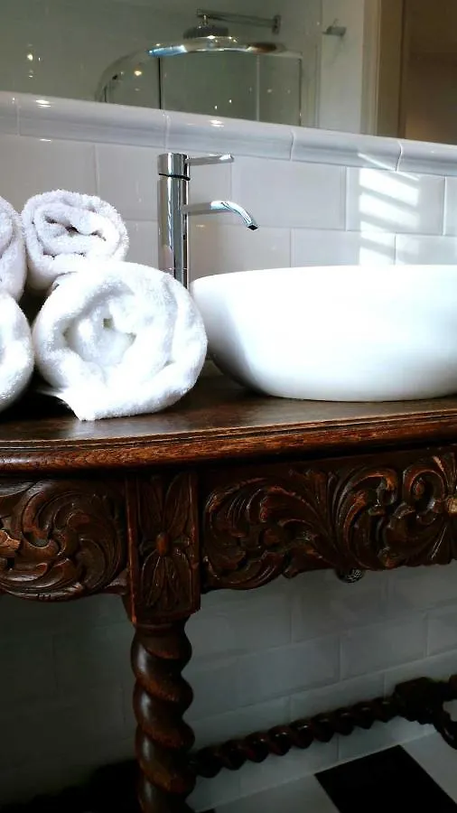 Antler Guest House Edinburgh